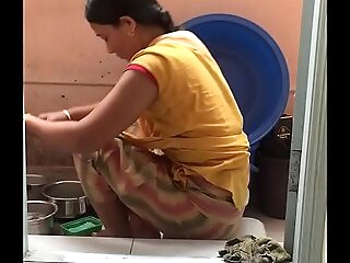Show to Indian Maid 1